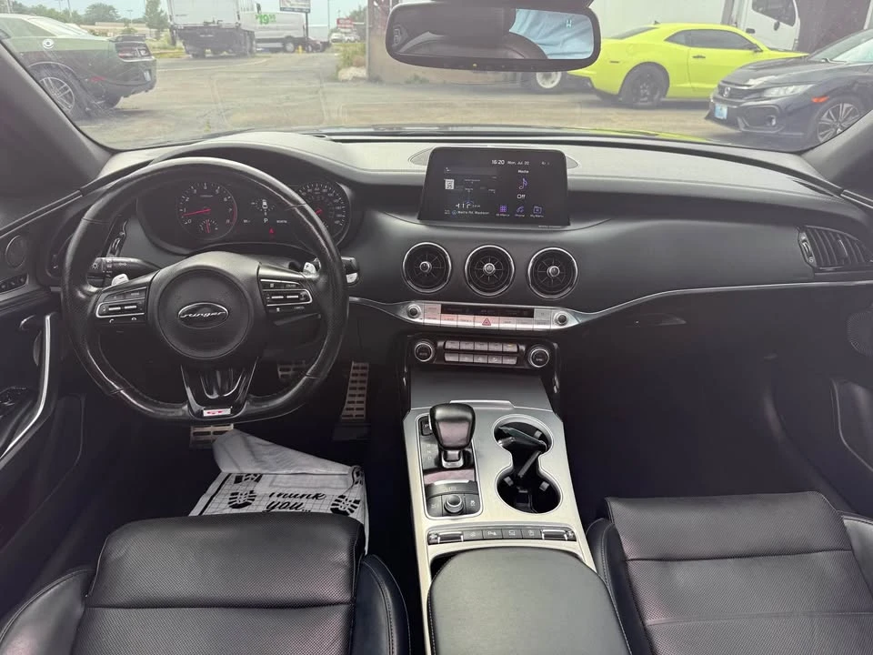 2019 Kia Stinger GT - Image 16 of 19