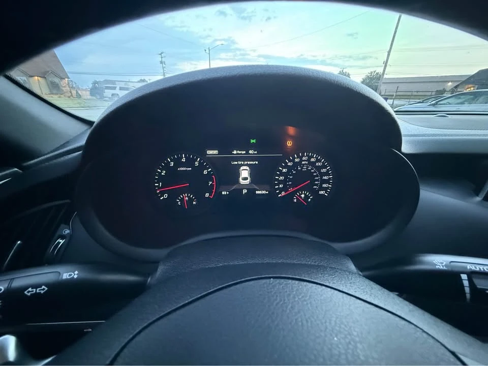 2019 Kia Stinger GT - Image 14 of 16