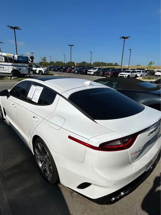 2019 Kia Stinger GT - Image 5 of 9
