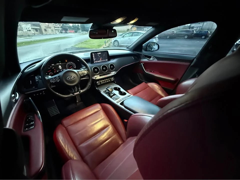 2019 Kia Stinger GT - Image 11 of 16