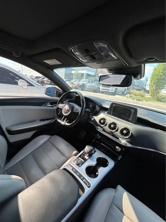 2019 Kia Stinger GT - Image 7 of 9