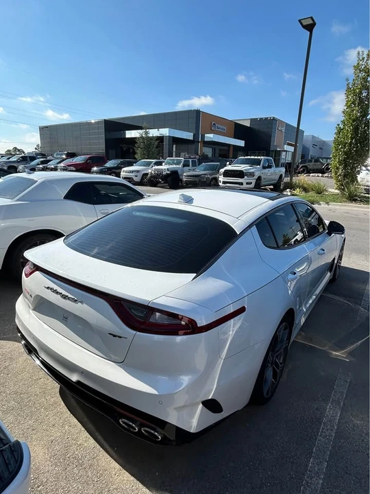 2019 Kia Stinger GT - Image 4 of 9