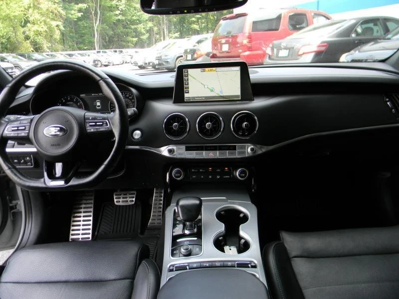 2019 Kia Stinger GT - Image 18 of 19