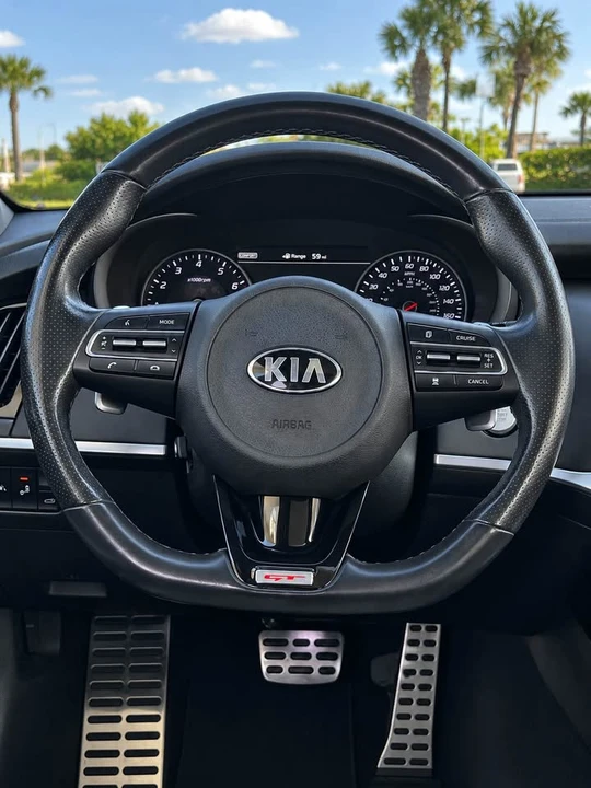 2019 Kia Stinger GT - Image 17 of 20
