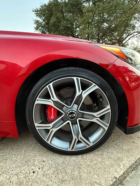 2019 Kia Stinger GT - Image 8 of 18