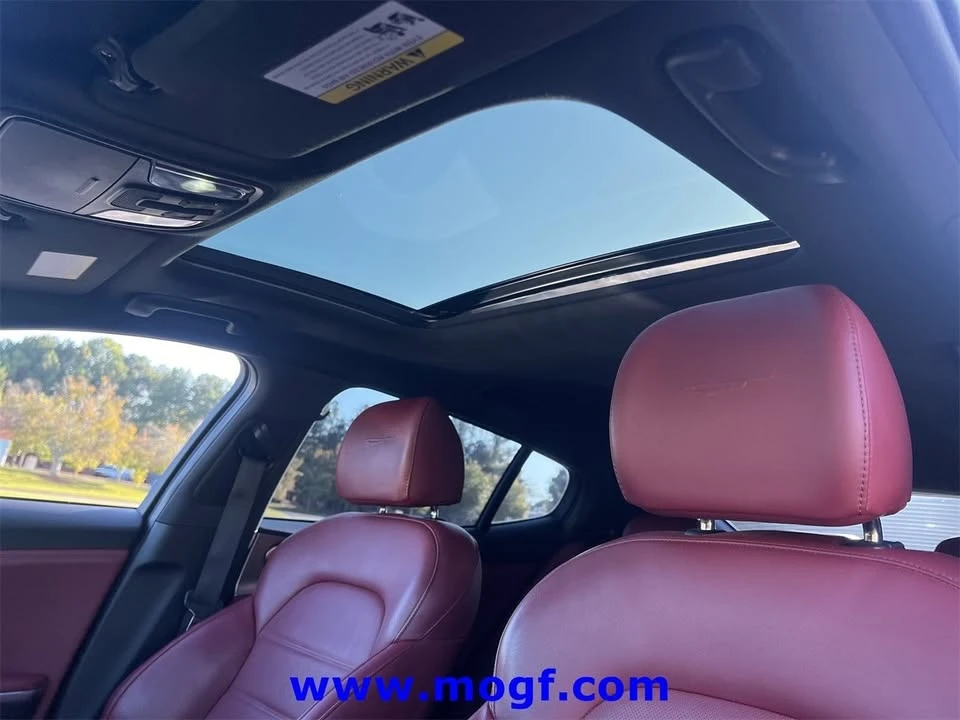 2019 Kia Stinger GT - Image 18 of 20