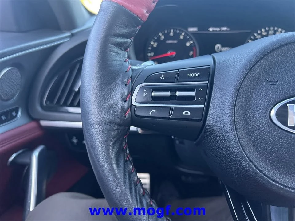 2019 Kia Stinger GT - Image 14 of 20