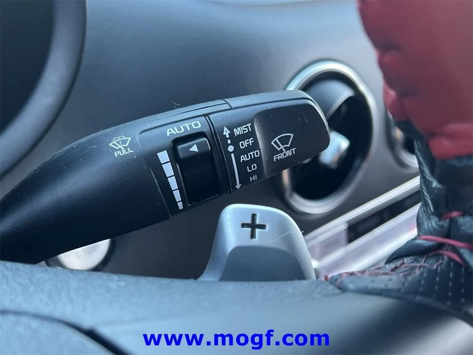 2019 Kia Stinger GT - Image 16 of 20