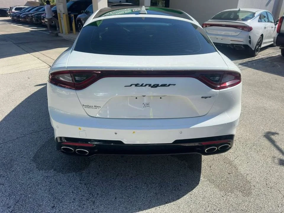 2019 Kia Stinger GT - Image 8 of 12