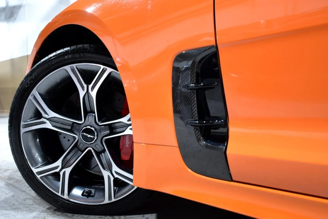 2019 Kia Stinger GT - Image 9 of 12