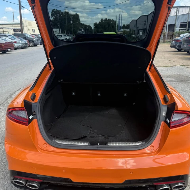 2019 Kia Stinger GT - Image 13 of 20