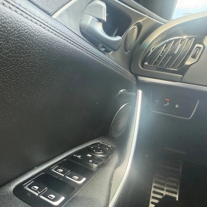 2019 Kia Stinger GT - Image 19 of 20