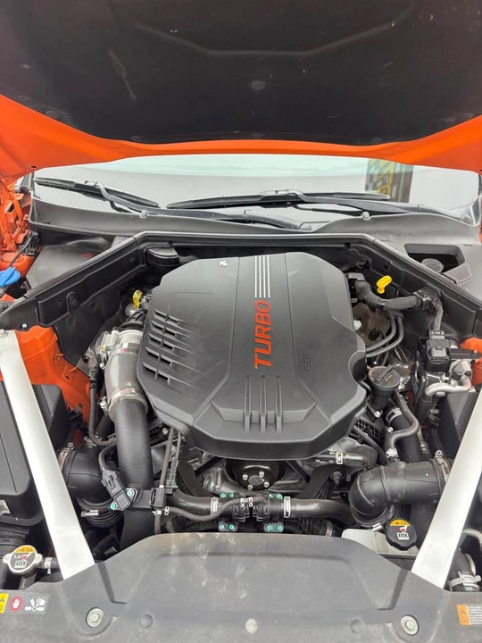 2019 Kia Stinger - Image 9 of 10