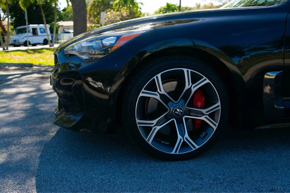 2019 Kia Stinger GT - Image 16 of 20