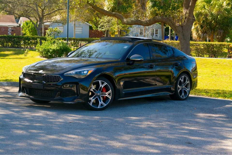 2019 Kia Stinger GT - Image 2 of 20