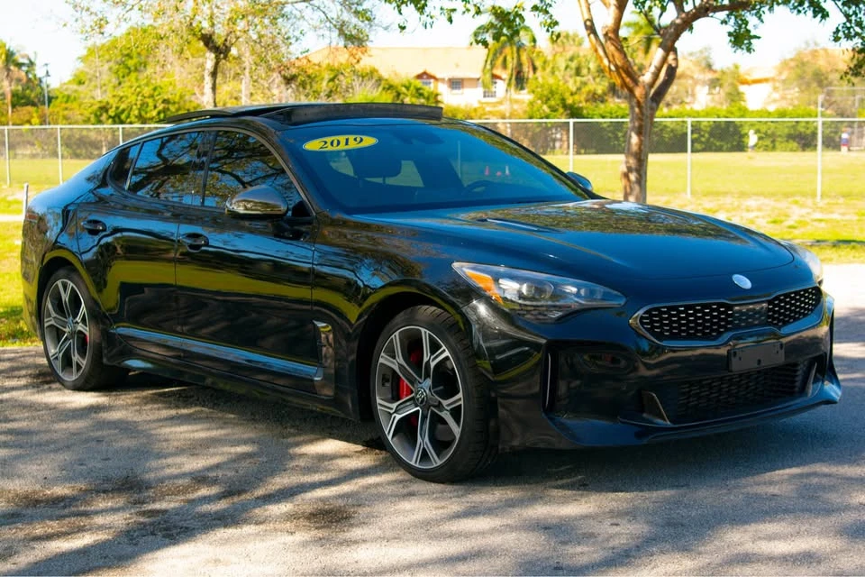2019 Kia Stinger GT - Image 14 of 20