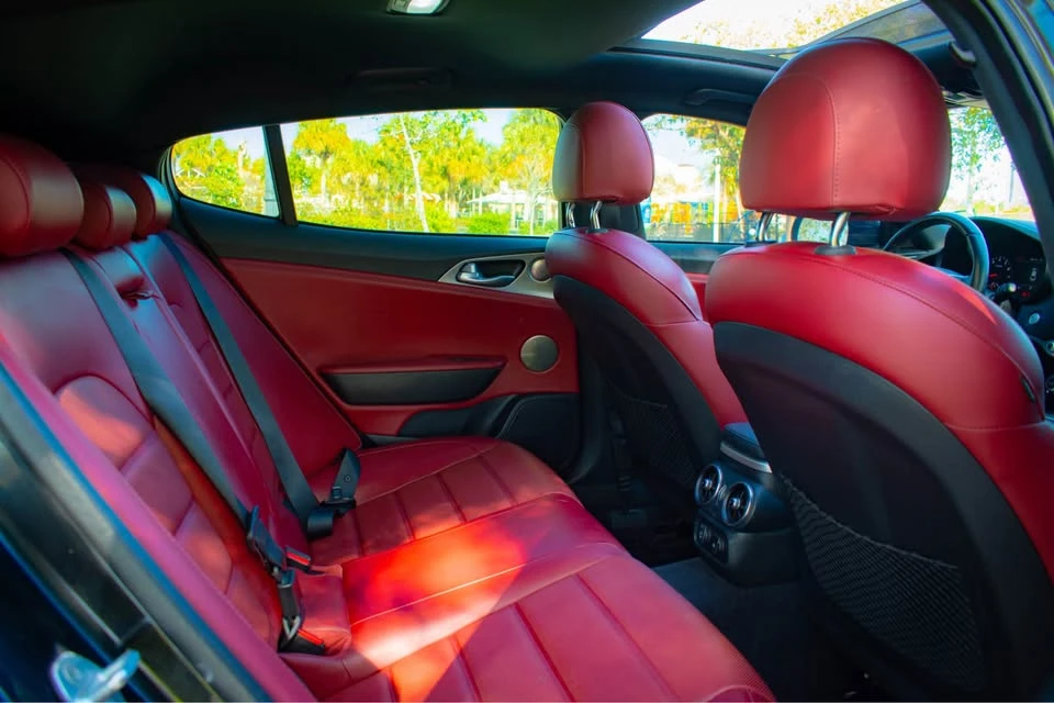 2019 Kia Stinger GT - Image 4 of 20