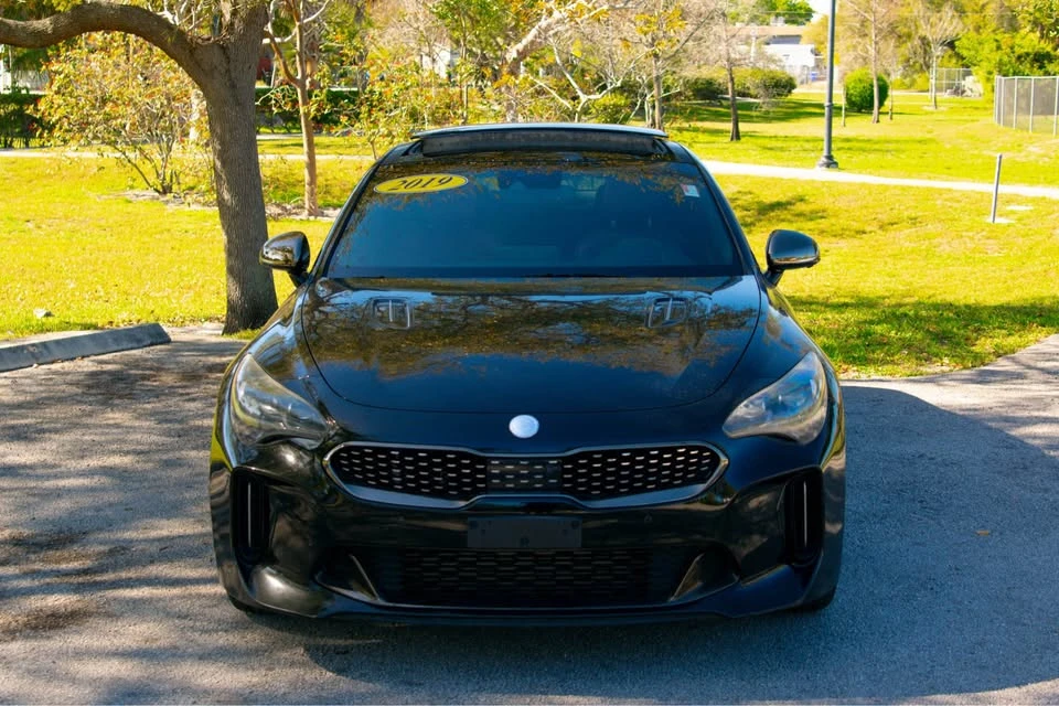 2019 Kia Stinger GT - Image 15 of 20