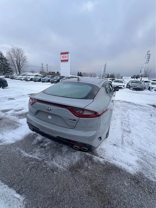 2019 Kia Stinger - Image 4 of 11