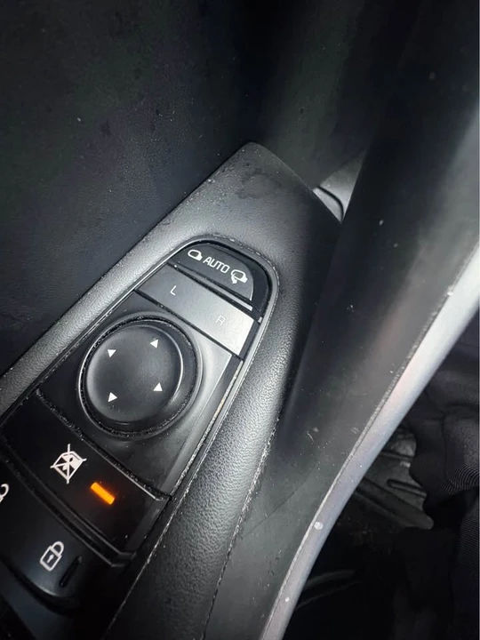 2019 Kia Stinger - Image 10 of 11