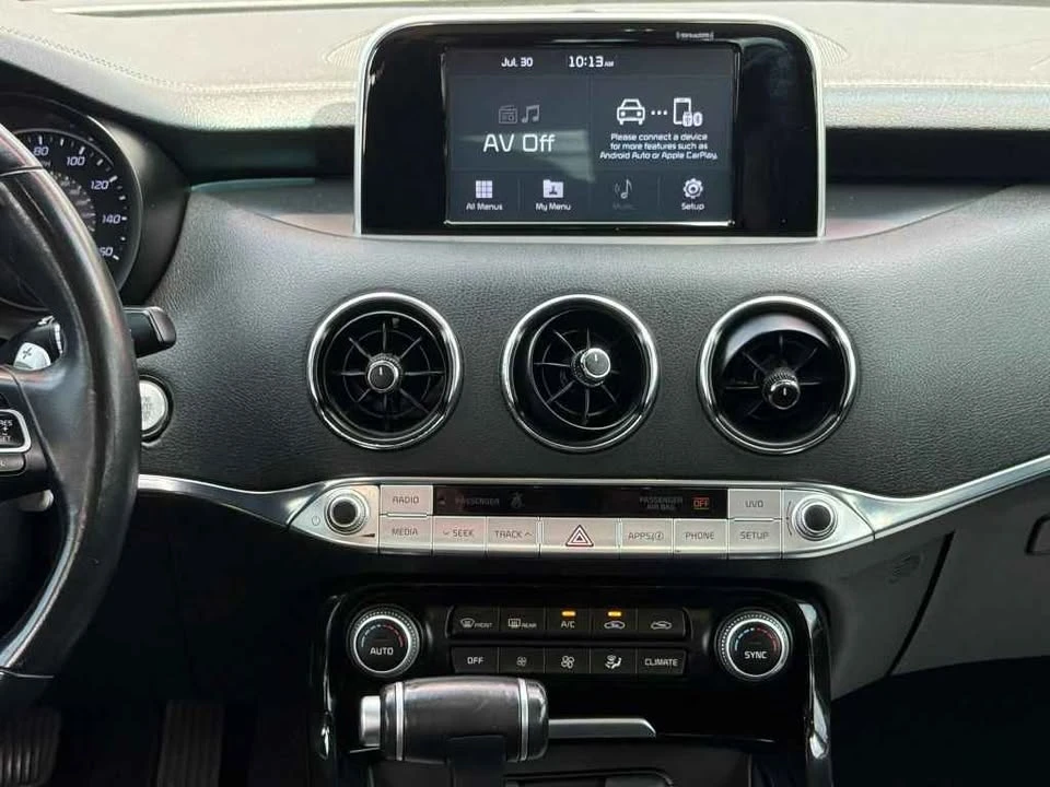 2019 Kia Stinger GT - Image 10 of 16