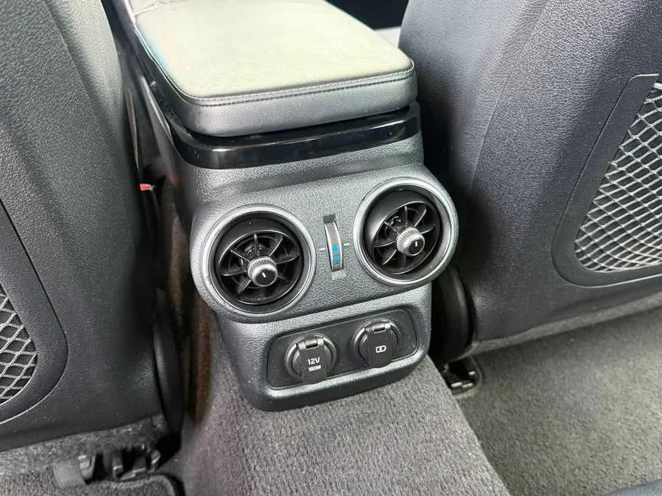 2019 Kia Stinger GT - Image 16 of 16