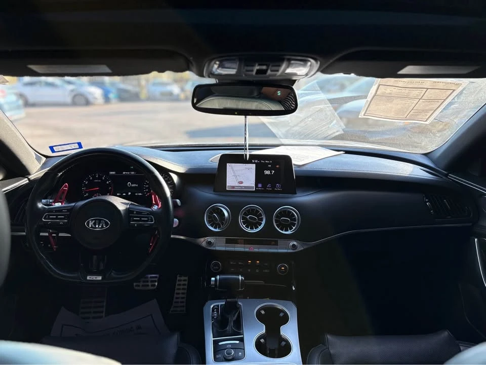 2019 Kia Stinger GT - Image 9 of 16