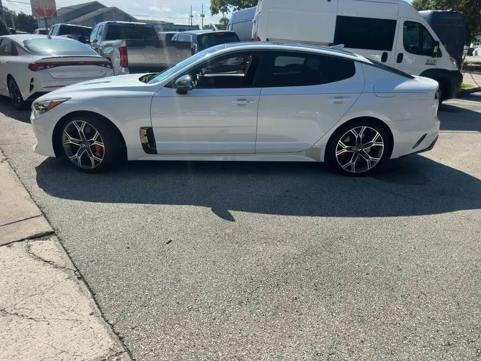 2019 Kia Stinger GT - Image 6 of 10