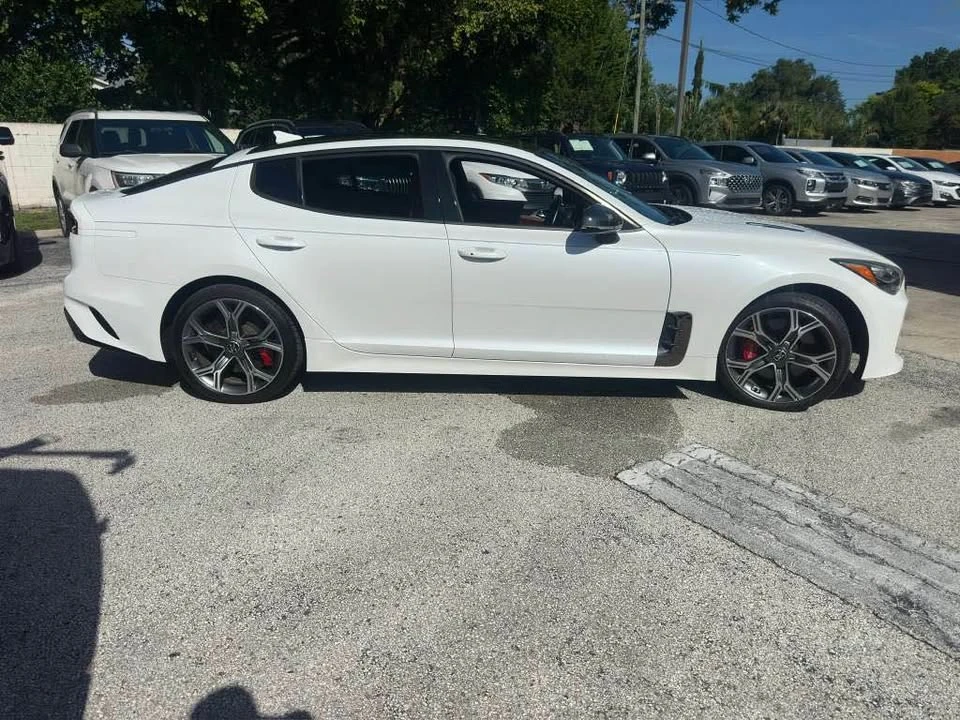 2019 Kia Stinger GT - Image 4 of 10