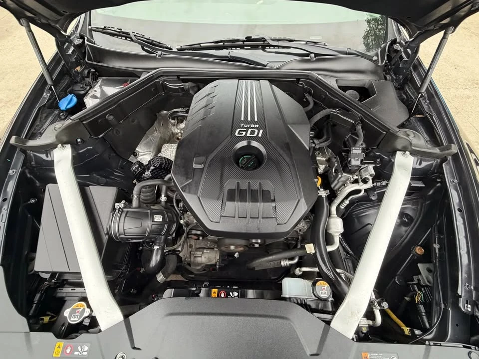 2019 Kia Stinger - Image 7 of 20