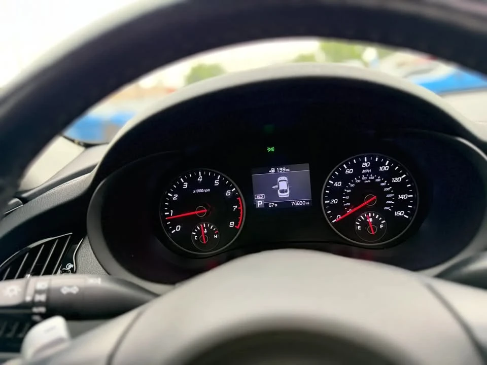 2019 Kia Stinger - Image 10 of 20