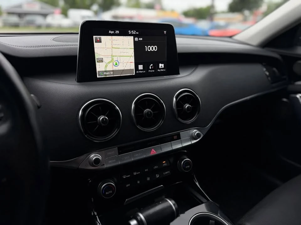 2019 Kia Stinger - Image 12 of 20