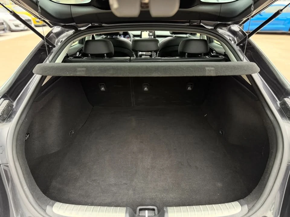 2019 Kia Stinger - Image 16 of 20