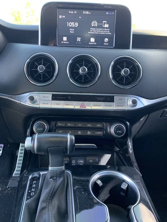2019 Kia Stinger - Image 5 of 20