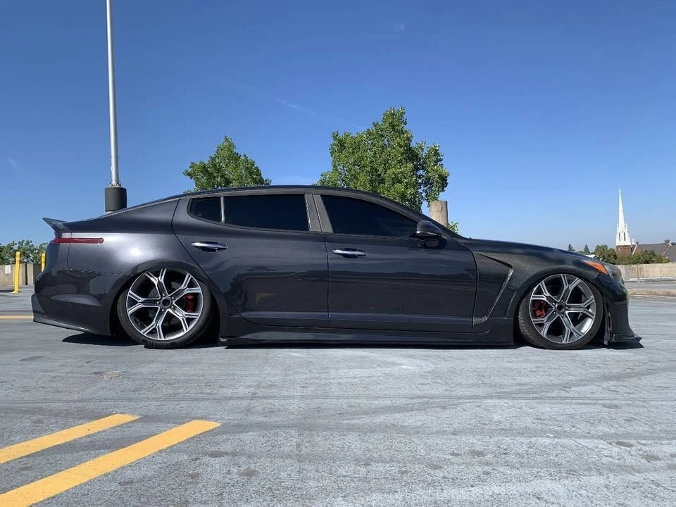 2019 Kia Stinger - Image 16 of 20