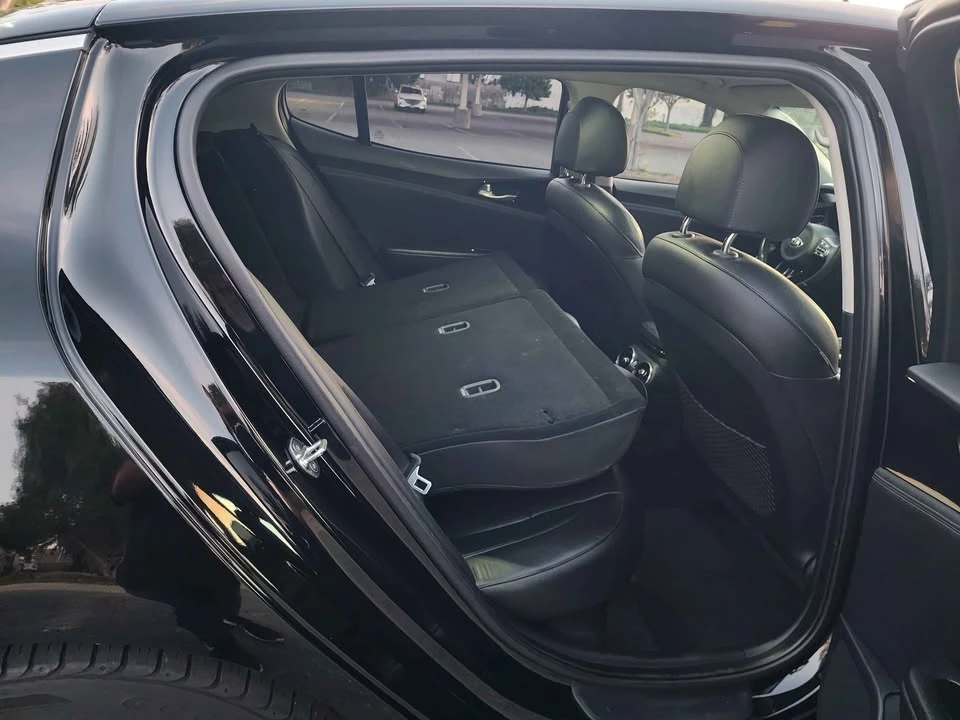 2019 Kia Stinger - Image 12 of 20