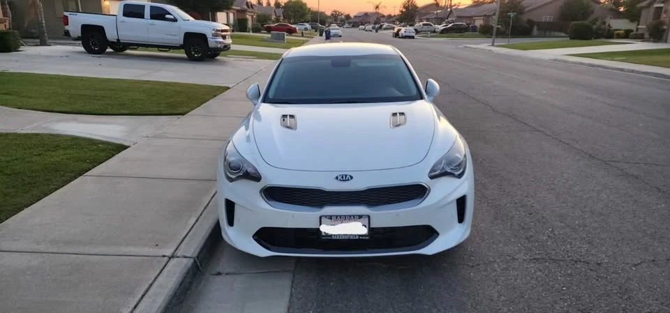 2019 Kia Stinger - Image 9 of 20