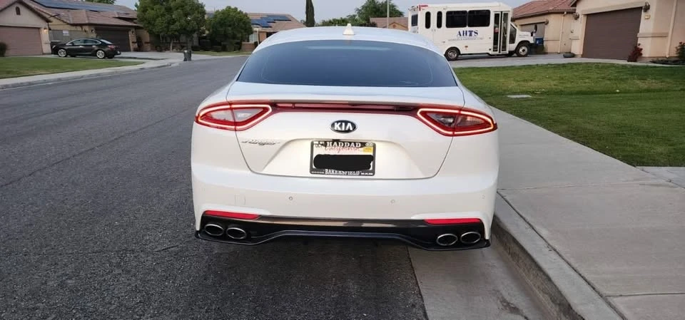 2019 Kia Stinger - Image 6 of 20