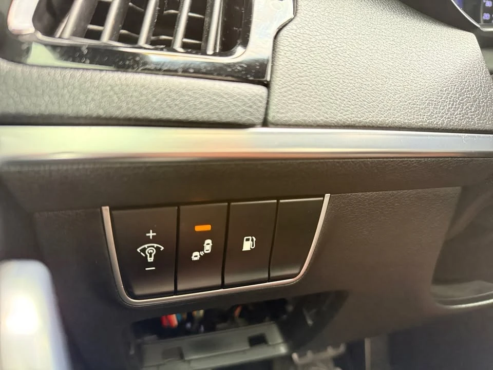 2019 Kia Stinger - Image 18 of 20