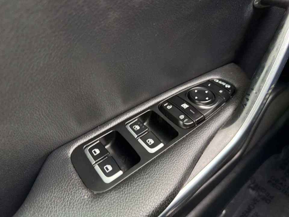 2019 Kia Stinger - Image 19 of 20