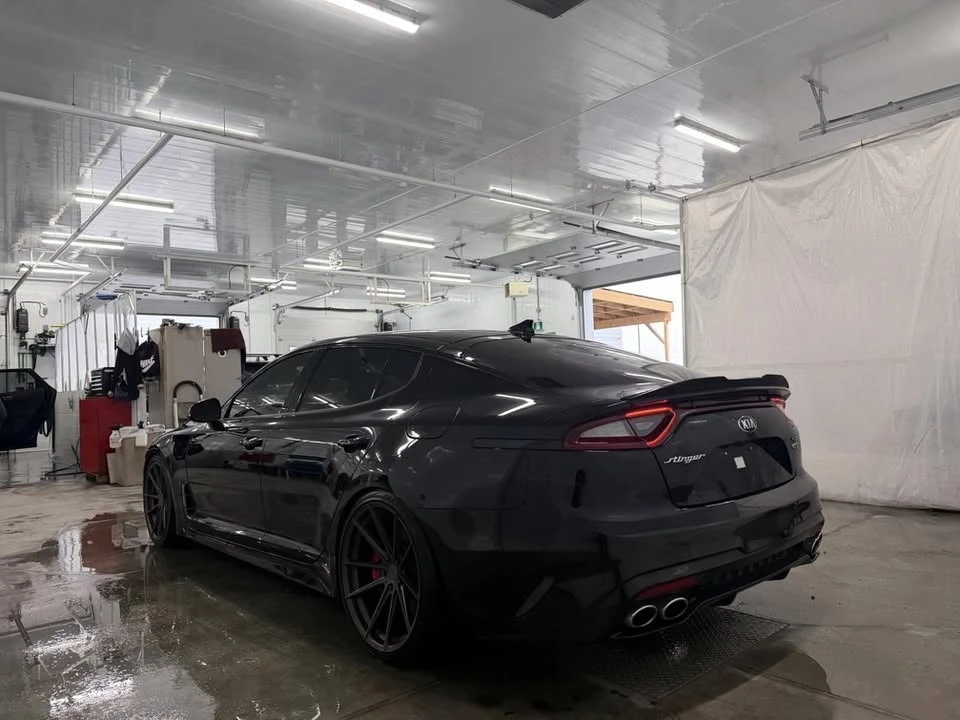 2019 Kia Stinger - Image 4 of 10