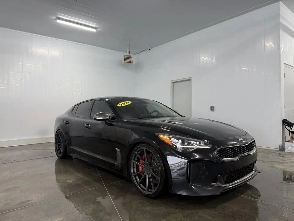 2019 Kia Stinger - Image 9 of 10