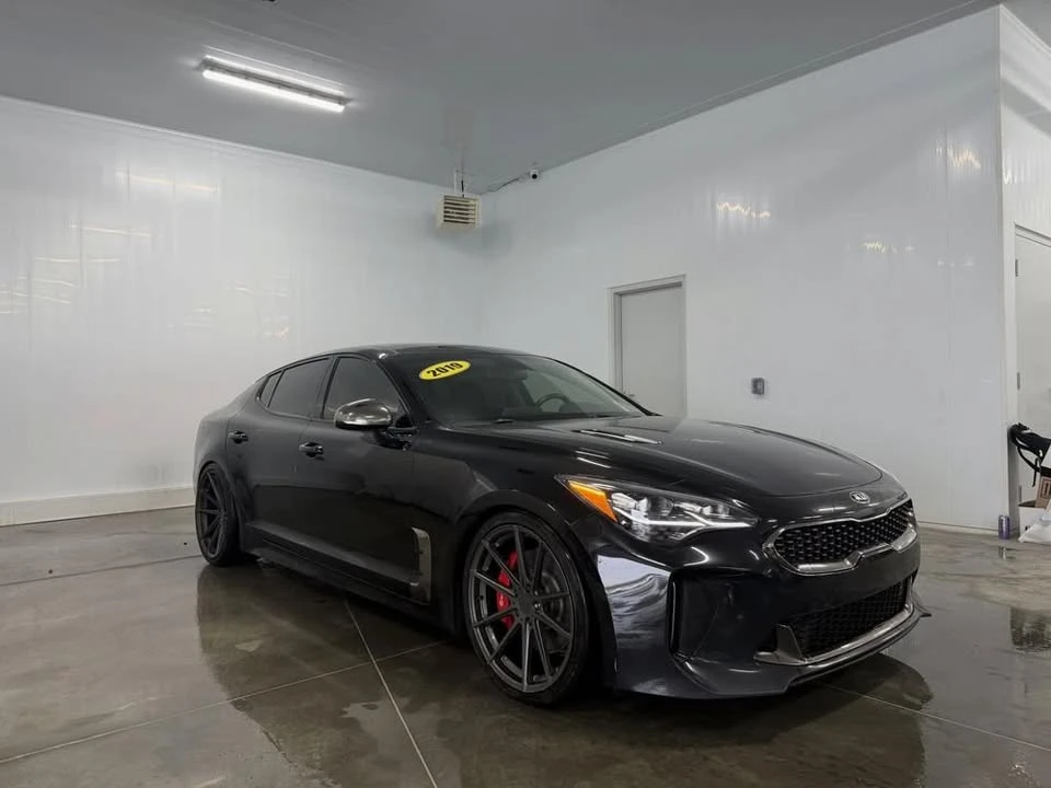 2019 Kia Stinger - Image 9 of 10