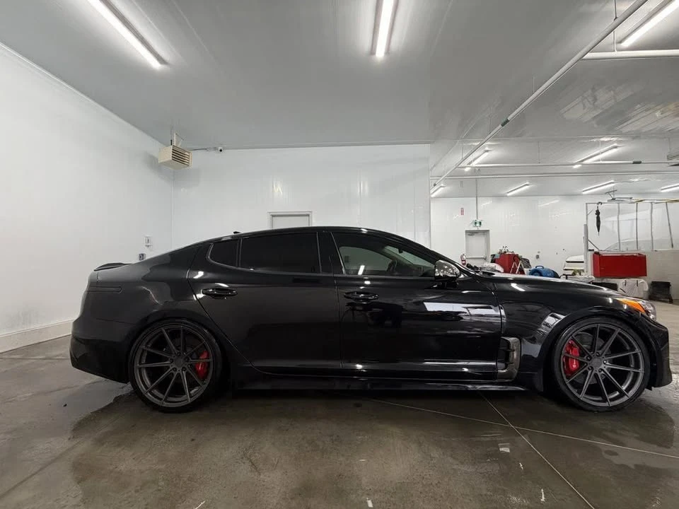 2019 Kia Stinger - Image 7 of 10