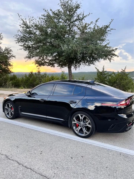 2019 Kia Stinger - Image 3 of 4