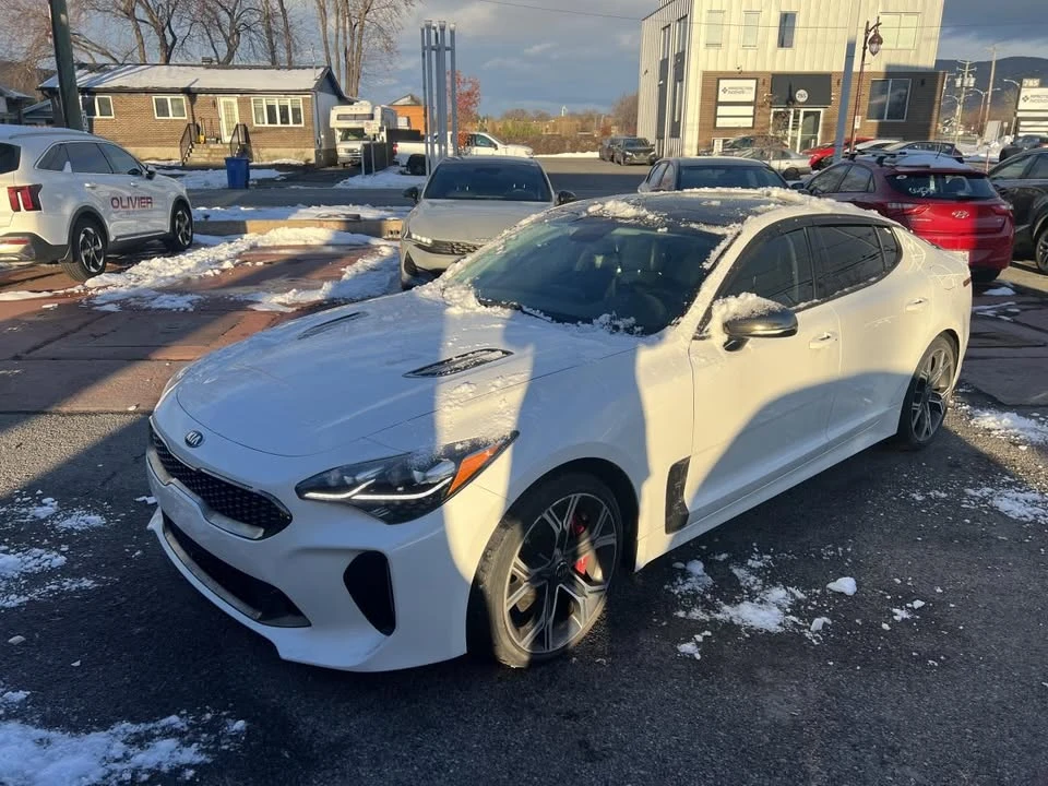 2019 Kia Stinger - Image 2 of 10