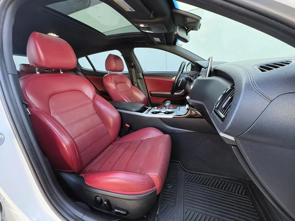 2019 Kia Stinger - Image 20 of 20