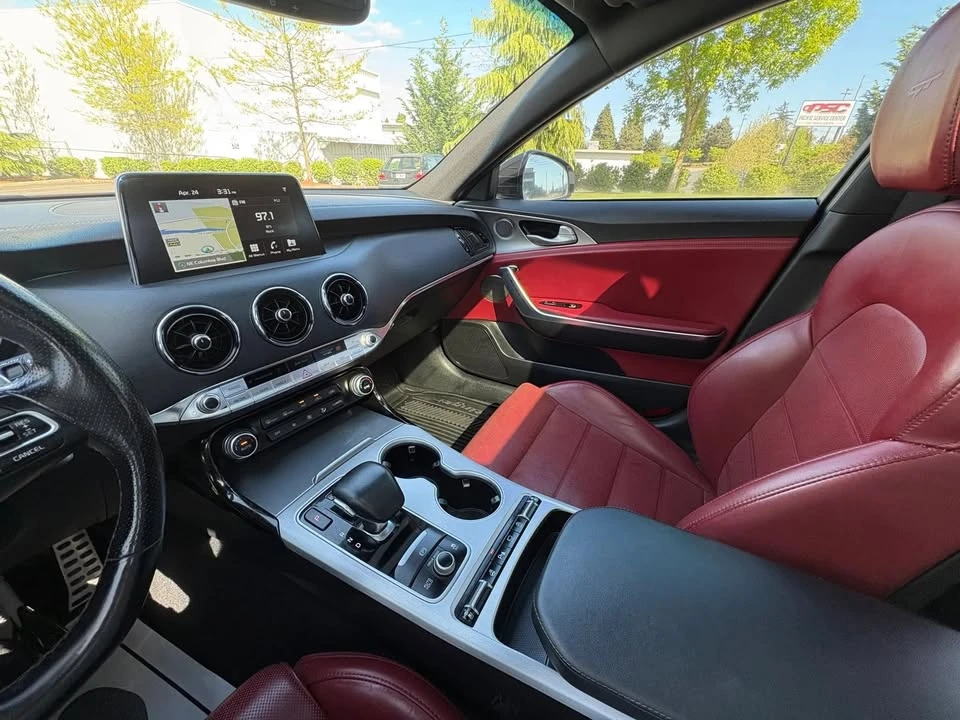 2019 Kia Stinger - Image 12 of 20