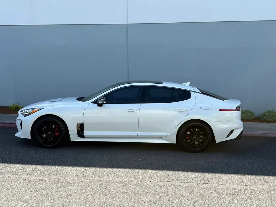 2019 Kia Stinger - Image 2 of 20