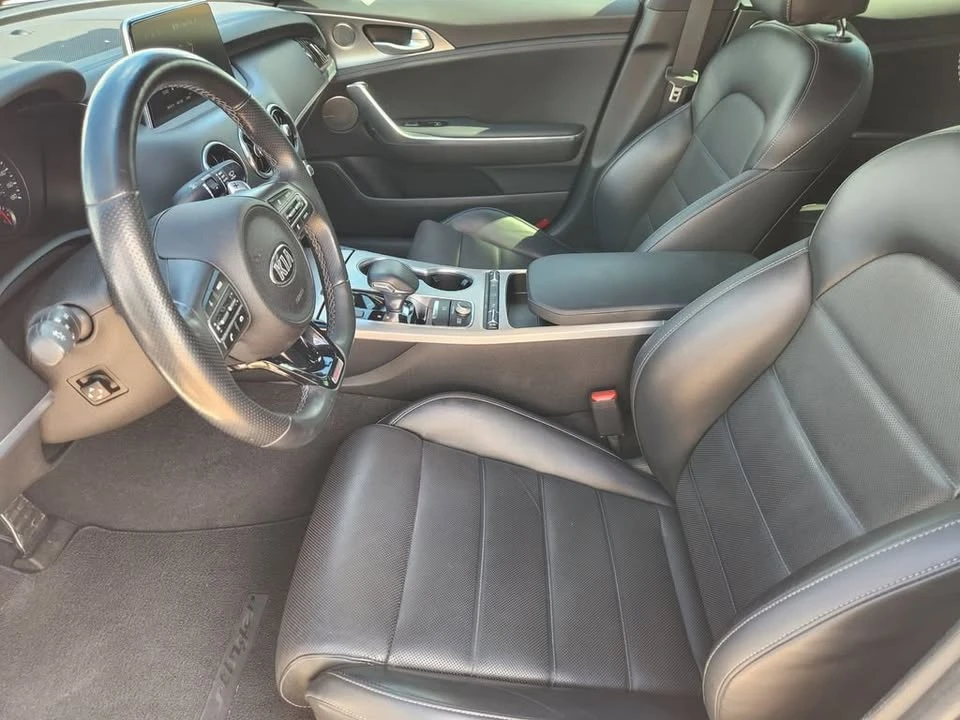 2019 Kia Stinger - Image 12 of 19